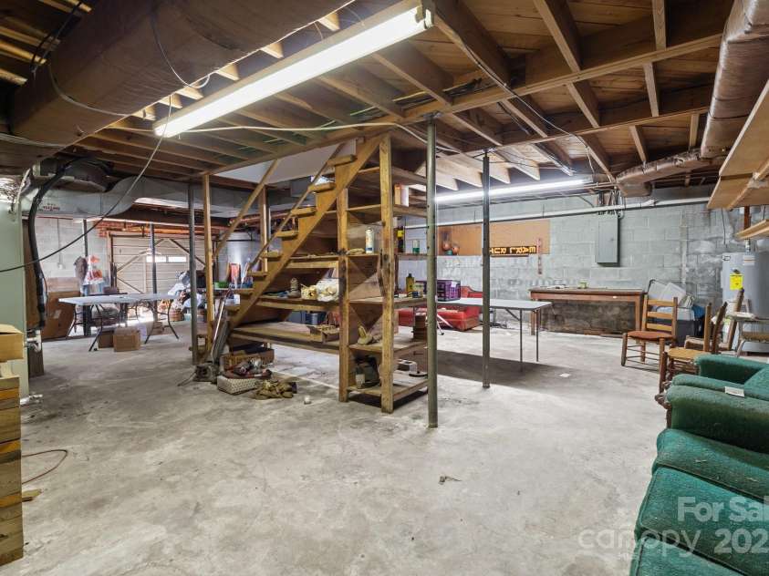 700 Snuggs Street, Albemarle, NC 28001.  MLS# CAR4212632, YatesRealty ID 6636. 