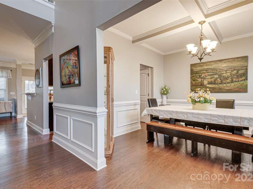 10728 Bere Island Drive, Charlotte, NC 28278.  MLS# CAR4241431, YatesRealty ID 6637. 