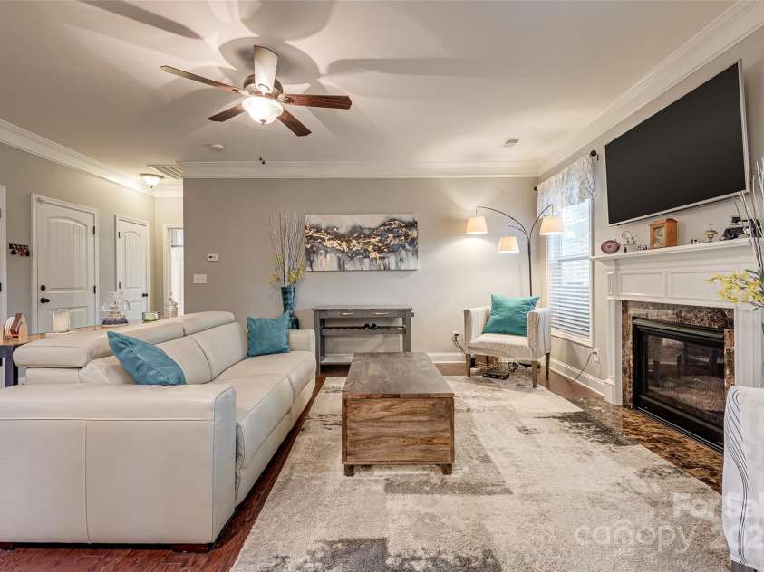 10728 Bere Island Drive, Charlotte, NC 28278.  MLS# CAR4241431, YatesRealty ID 6637. 