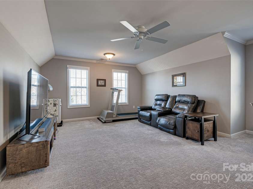 10728 Bere Island Drive, Charlotte, NC 28278.  MLS# CAR4241431, YatesRealty ID 6637. 