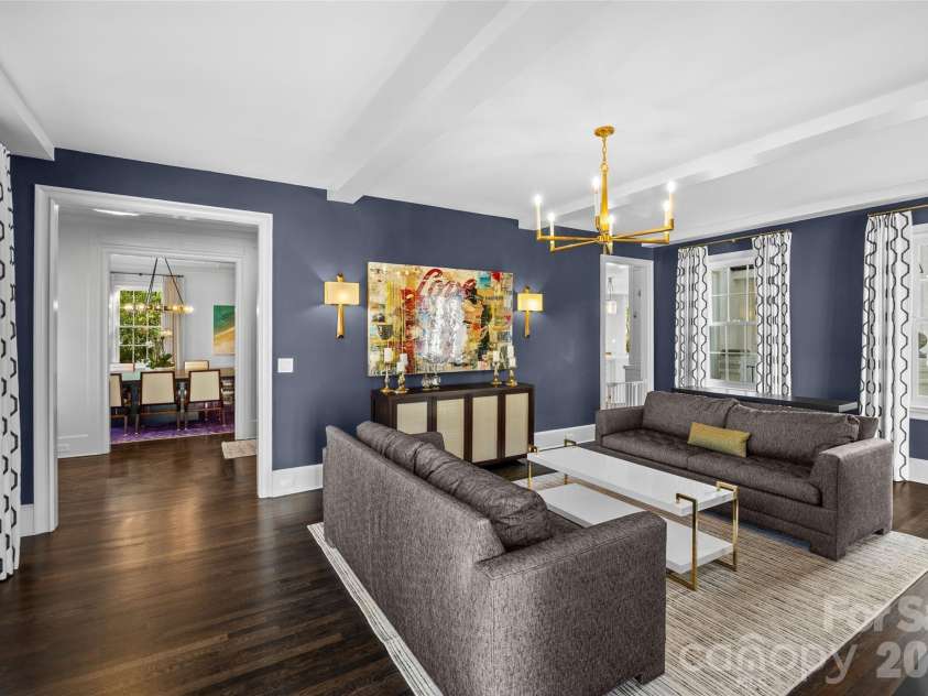 1438 Queens Road, Charlotte, NC 28207.  MLS# CAR4345945, YatesRealty ID 6637. Living Room