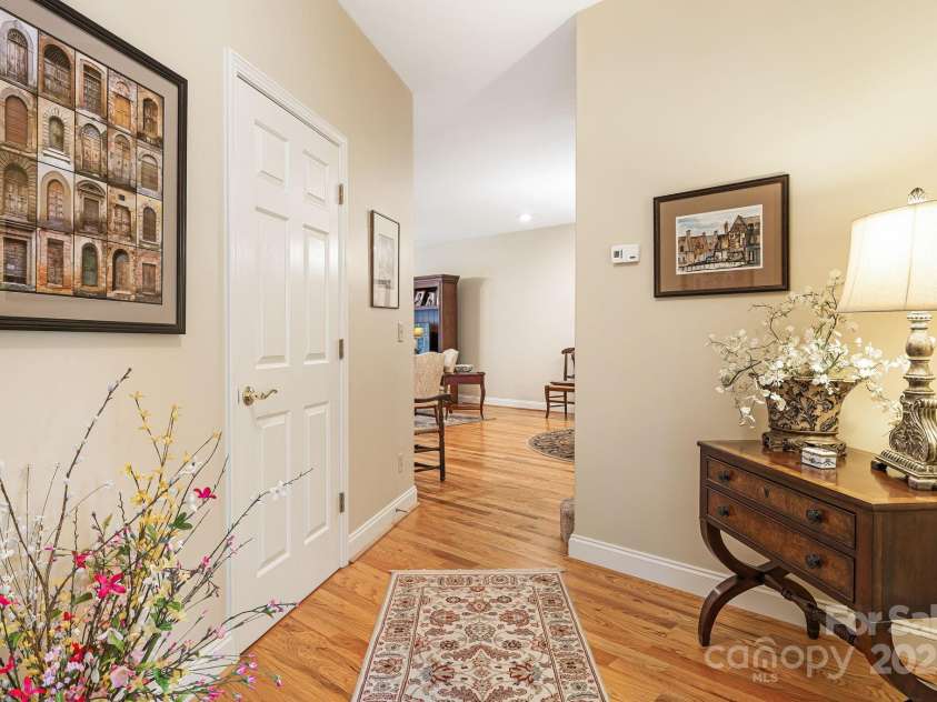 15 Holiday Drive, Arden, NC 28704.  MLS# CAR4247289, YatesRealty ID 6638. 