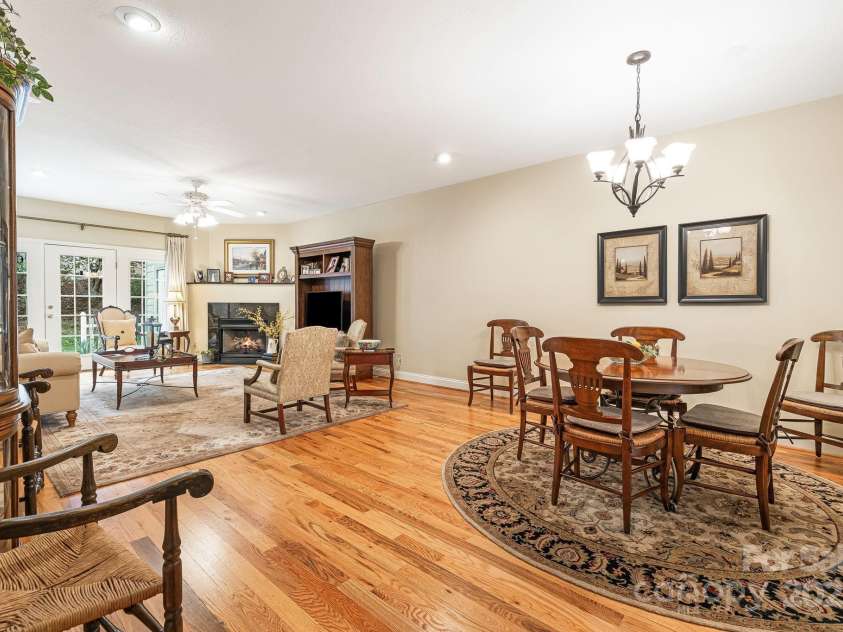 15 Holiday Drive, Arden, NC 28704.  MLS# CAR4247289, YatesRealty ID 6638. 