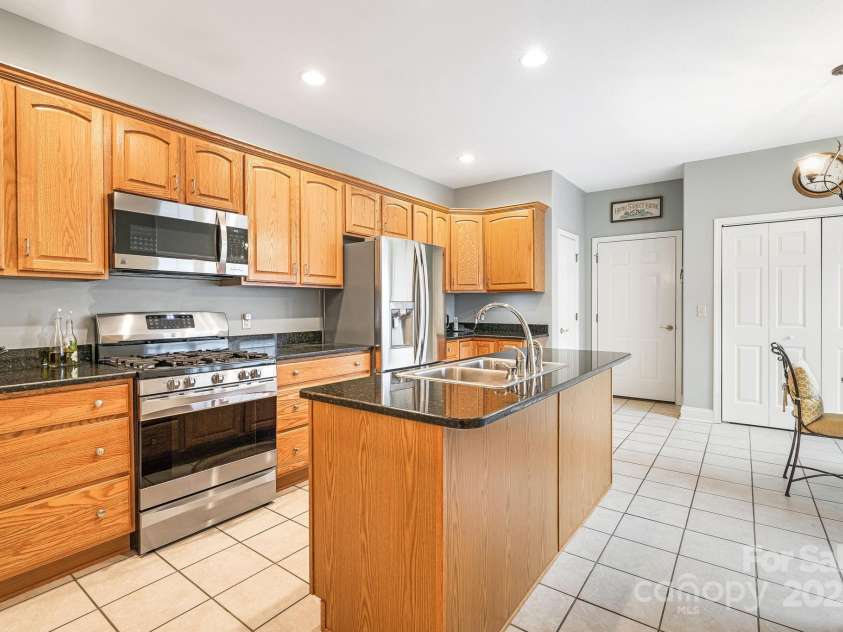 15 Holiday Drive, Arden, NC 28704.  MLS# CAR4247289, YatesRealty ID 6638. 