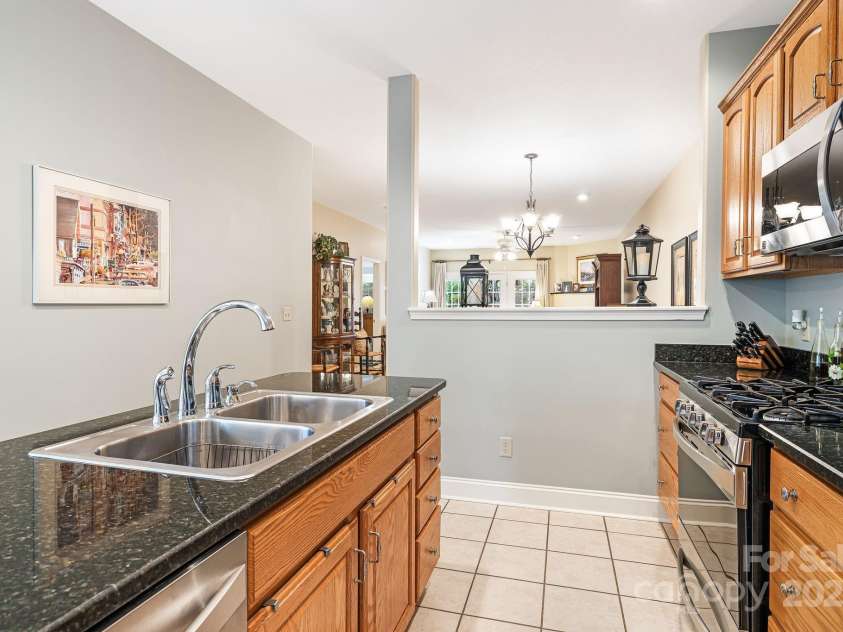 15 Holiday Drive, Arden, NC 28704.  MLS# CAR4247289, YatesRealty ID 6638. 