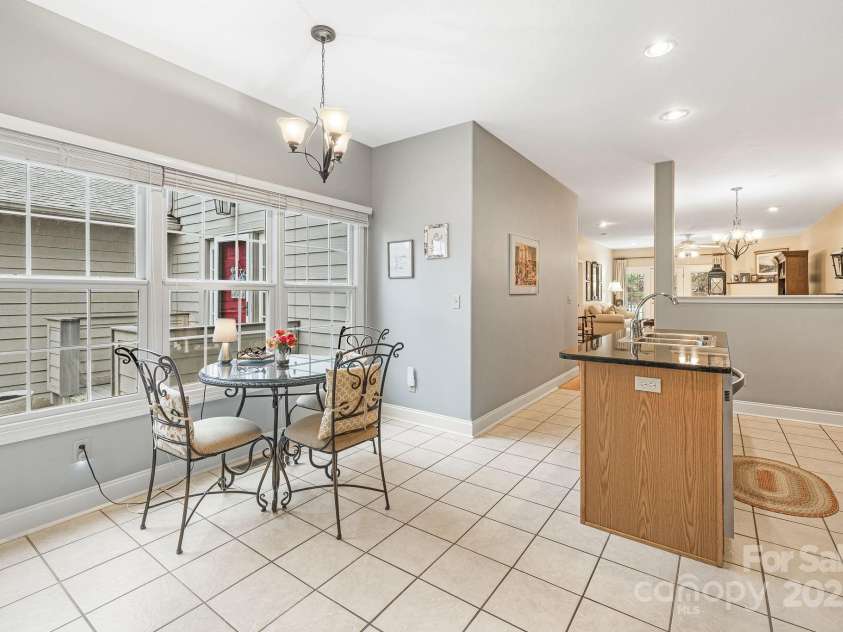 15 Holiday Drive, Arden, NC 28704.  MLS# CAR4247289, YatesRealty ID 6638. 