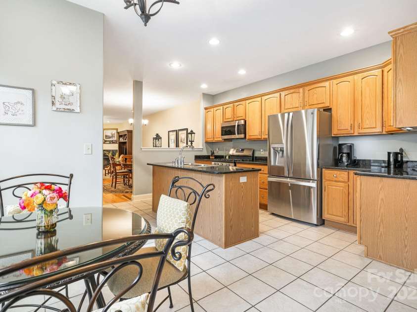 15 Holiday Drive, Arden, NC 28704.  MLS# CAR4247289, YatesRealty ID 6638. 