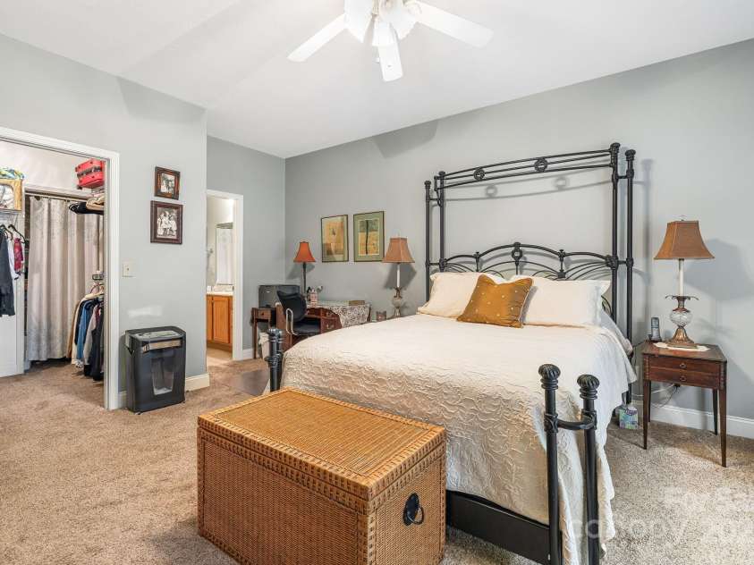 15 Holiday Drive, Arden, NC 28704.  MLS# CAR4247289, YatesRealty ID 6638. 