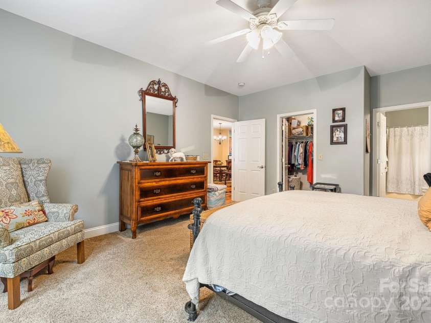 15 Holiday Drive, Arden, NC 28704.  MLS# CAR4247289, YatesRealty ID 6638. 