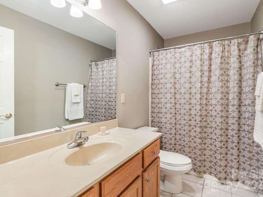 15 Holiday Drive, Arden, NC 28704.  MLS# CAR4247289, YatesRealty ID 6638. 