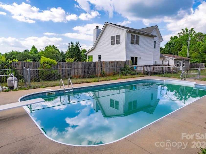 3872 US 64 Highway, Rutherfordton, NC 28139.  MLS# CAR4209156, YatesRealty ID 664. 