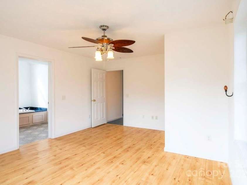 3872 US 64 Highway, Rutherfordton, NC 28139.  MLS# CAR4209156, YatesRealty ID 664. 