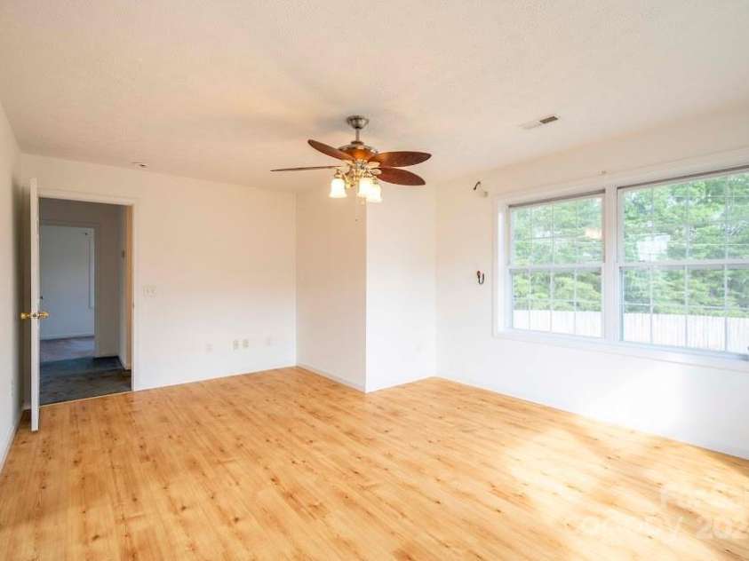 3872 US 64 Highway, Rutherfordton, NC 28139.  MLS# CAR4209156, YatesRealty ID 664. 