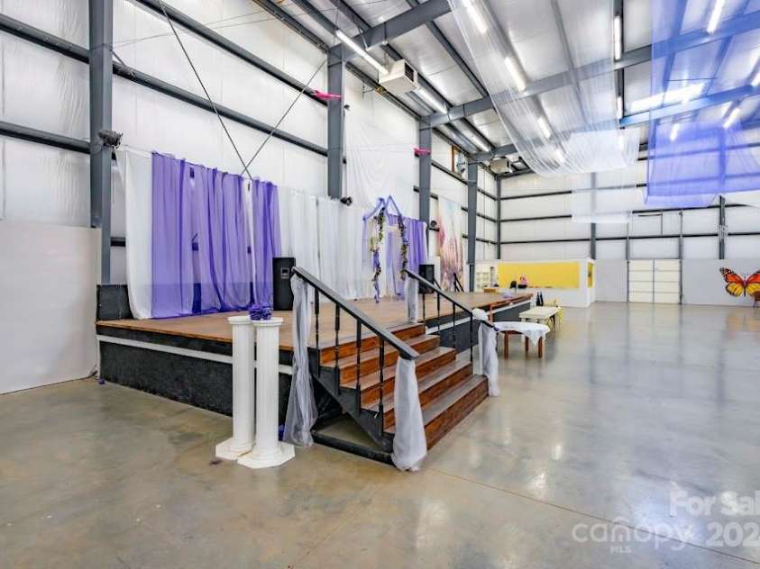 3872 US 64 Highway, Rutherfordton, NC 28139.  MLS# CAR4209156, YatesRealty ID 664. 