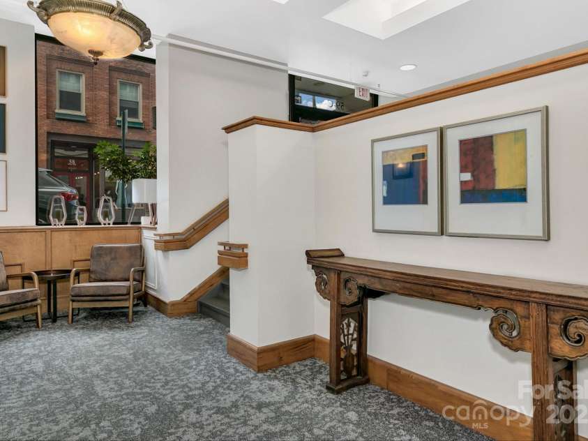 59 College Street, Asheville, NC 28801.  MLS# CAR4306677, YatesRealty ID 664. 