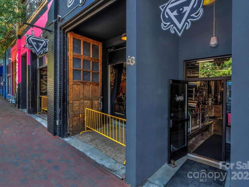 59 College Street, Asheville, NC 28801.  MLS# CAR4306677, YatesRealty ID 664. 