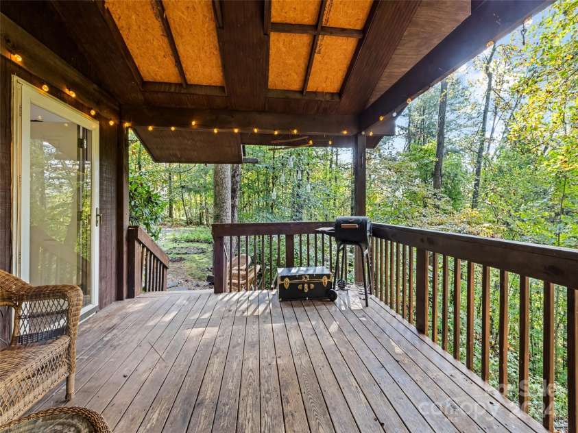 626 Rustic Heights Road, Waynesville, NC 28785.  MLS# CAR4177553, YatesRealty ID 6640. 