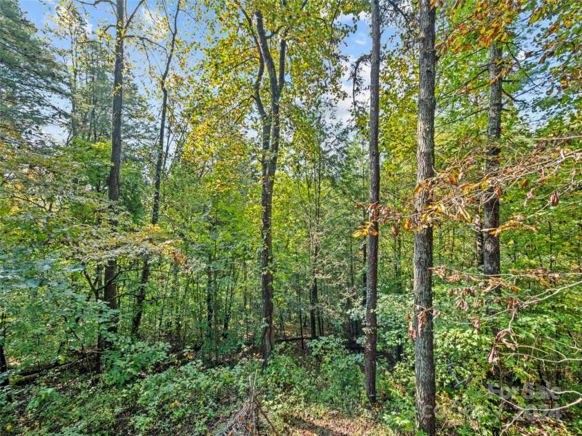 626 Rustic Heights Road, Waynesville, NC 28785.  MLS# CAR4177553, YatesRealty ID 6640. 