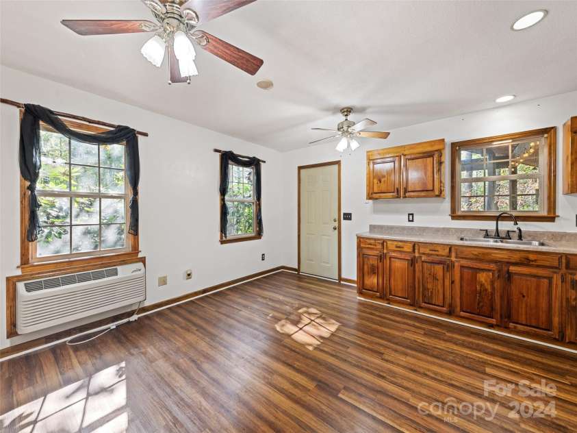 626 Rustic Heights Road, Waynesville, NC 28785.  MLS# CAR4177553, YatesRealty ID 6640. 