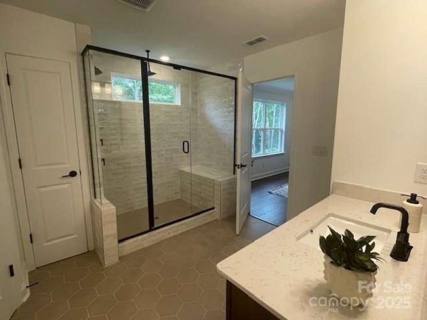 1055 Kinship Drive, Lancaster, SC 29720.  MLS# CAR4227623, YatesRealty ID 6641. Owner's Bath