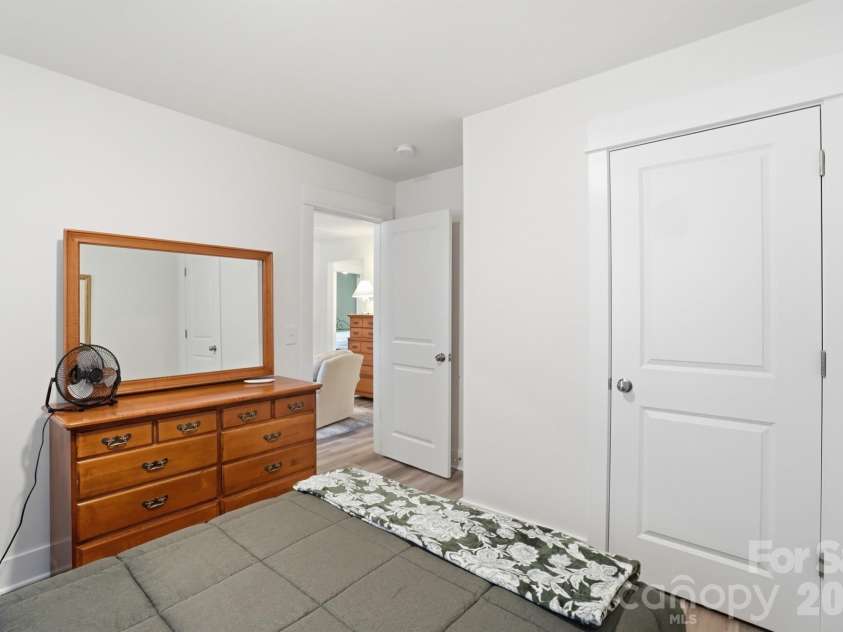 340 Heritage Place, Mooresville, NC 28115.  MLS# CAR4361386, YatesRealty ID 6641. 