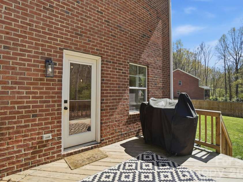 340 Heritage Place, Mooresville, NC 28115.  MLS# CAR4361386, YatesRealty ID 6641. 