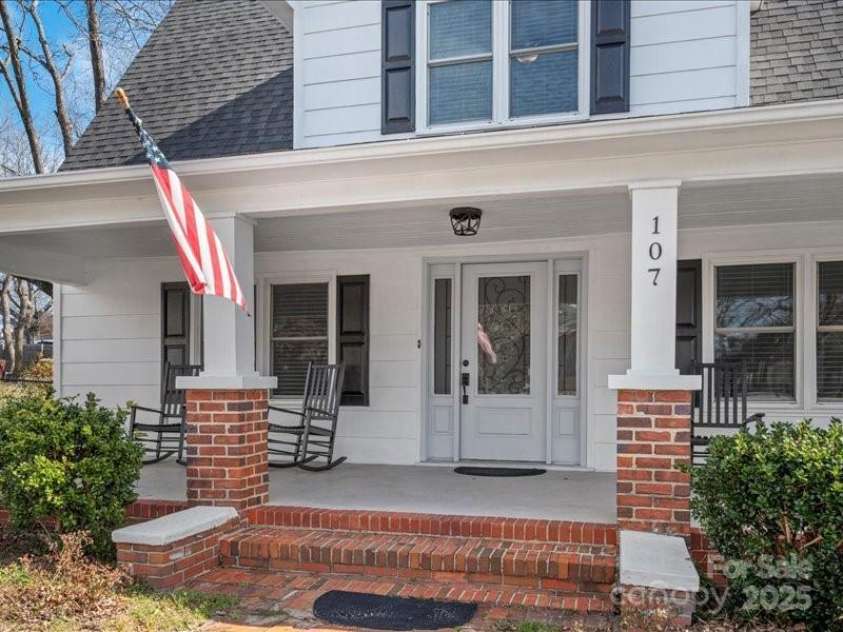 107 Pine Street, Pageland, SC 29728.  MLS# CAR4226051, YatesRealty ID 6642. 
