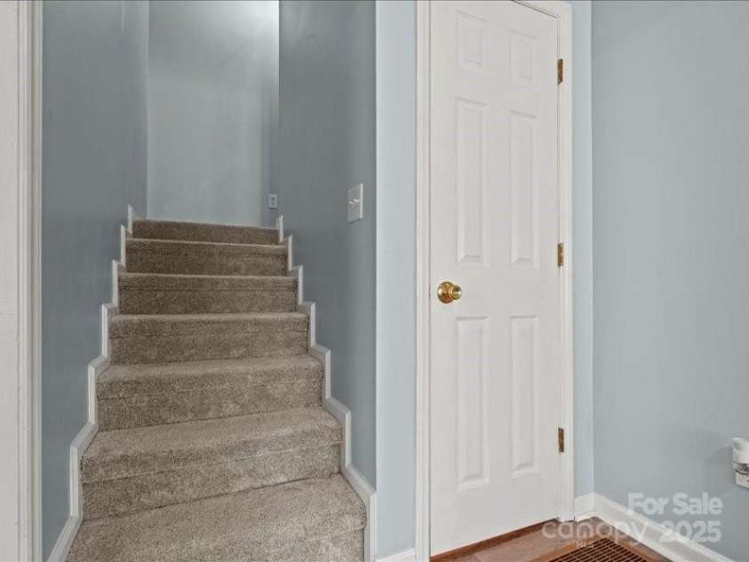 107 Pine Street, Pageland, SC 29728.  MLS# CAR4226051, YatesRealty ID 6642. 