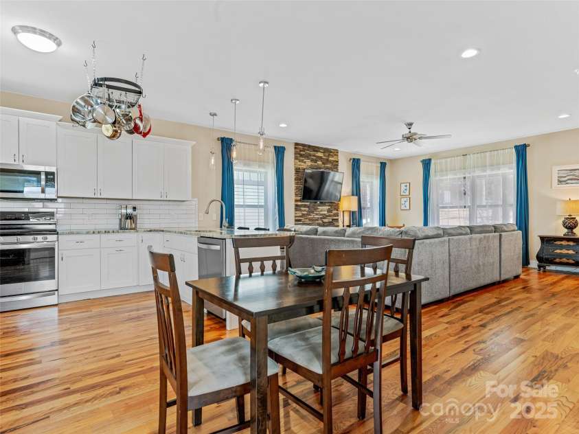 219 Westover Alley, Asheville, NC 28801.  MLS# CAR4240387, YatesRealty ID 6644. 