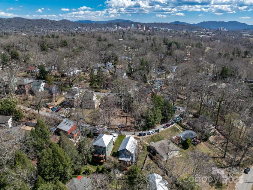 219 Westover Alley, Asheville, NC 28801.  MLS# CAR4240387, YatesRealty ID 6644. 