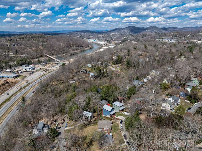219 Westover Alley, Asheville, NC 28801.  MLS# CAR4240387, YatesRealty ID 6644. 