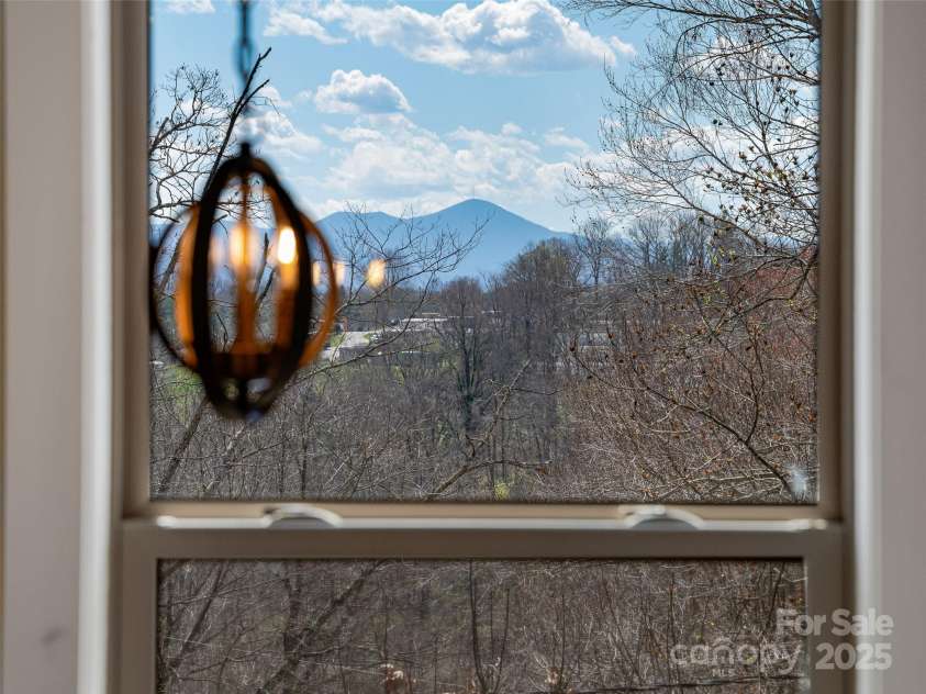 219 Westover Alley, Asheville, NC 28801.  MLS# CAR4240387, YatesRealty ID 6644. Views of Mt. Pisgah