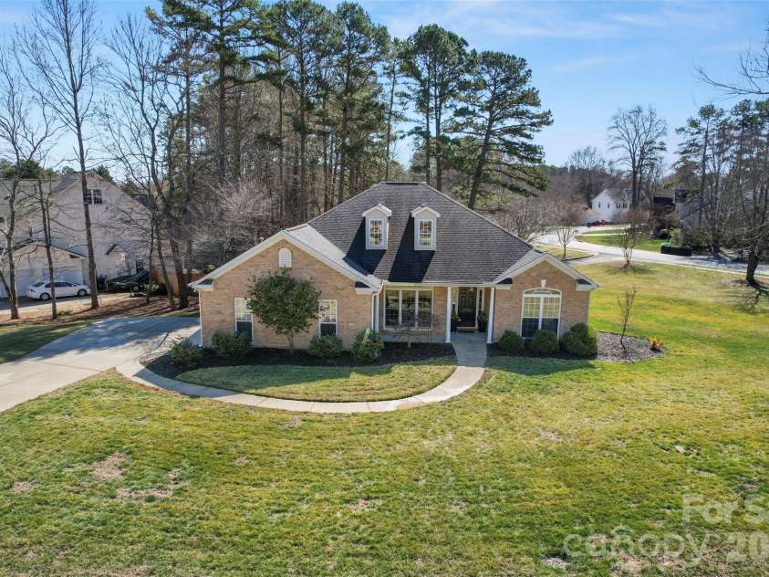 7526 Sedgebrook Drive, Stanley, NC 28164.  MLS# CAR4351008, YatesRealty ID 6645. 
