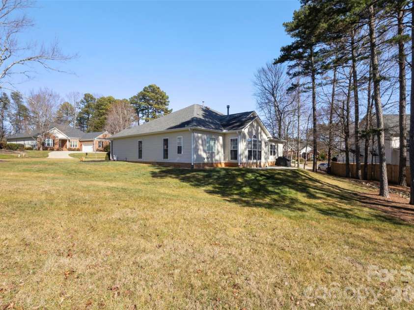 7526 Sedgebrook Drive, Stanley, NC 28164.  MLS# CAR4351008, YatesRealty ID 6645. 