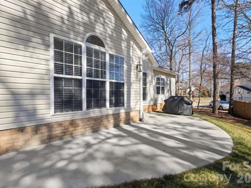 7526 Sedgebrook Drive, Stanley, NC 28164.  MLS# CAR4351008, YatesRealty ID 6645. 