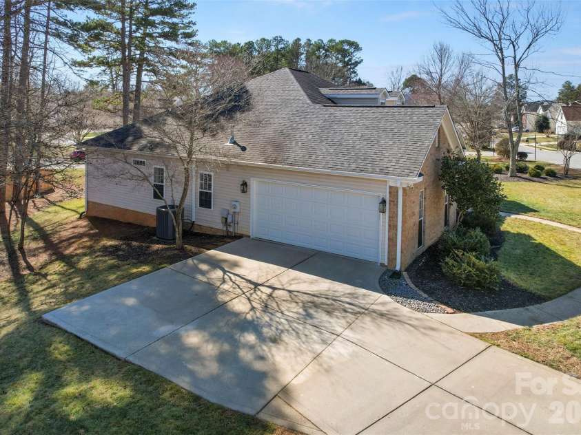 7526 Sedgebrook Drive, Stanley, NC 28164.  MLS# CAR4351008, YatesRealty ID 6645. 