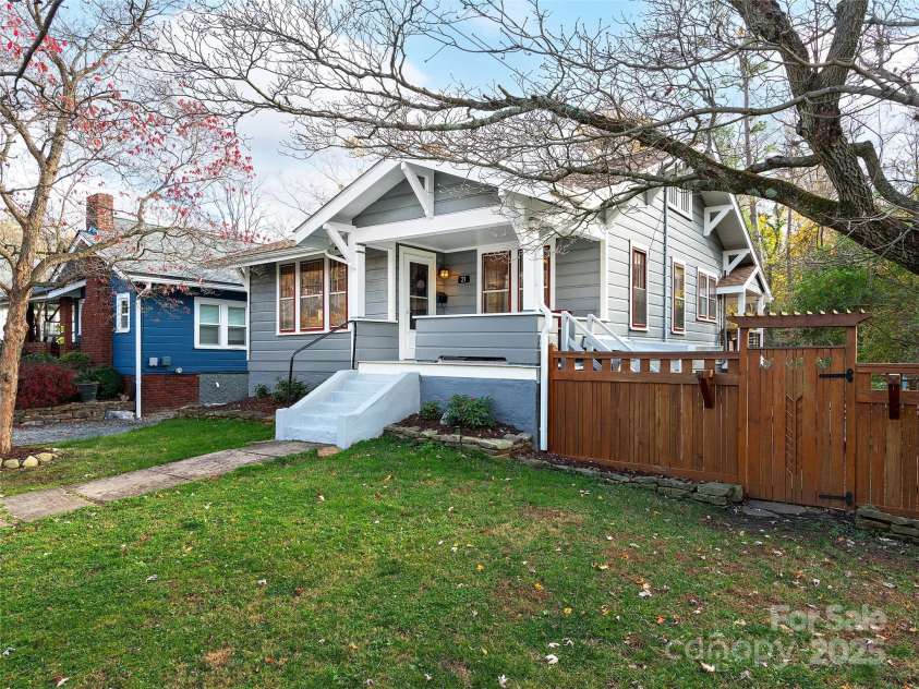 21 Coleman Avenue, Asheville, NC 28801.  MLS# CAR4235006, YatesRealty ID 6646. 