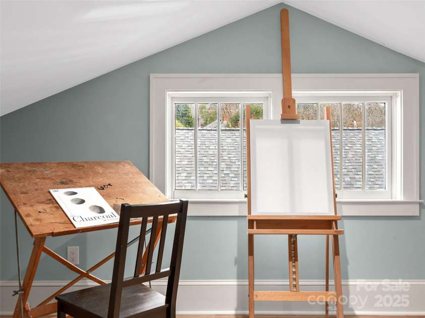 21 Coleman Avenue, Asheville, NC 28801.  MLS# CAR4235006, YatesRealty ID 6646. 