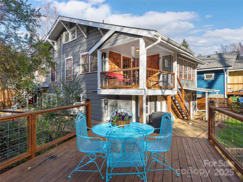 21 Coleman Avenue, Asheville, NC 28801.  MLS# CAR4235006, YatesRealty ID 6646. 