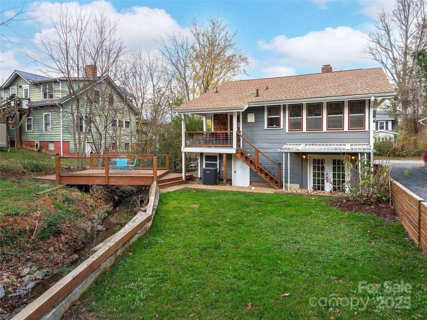 21 Coleman Avenue, Asheville, NC 28801.  MLS# CAR4235006, YatesRealty ID 6646. 
