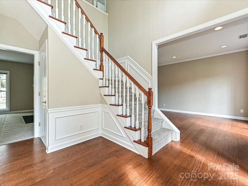 6112 Swanston Drive, Charlotte, NC 28269.  MLS# CAR4244362, YatesRealty ID 6647. 