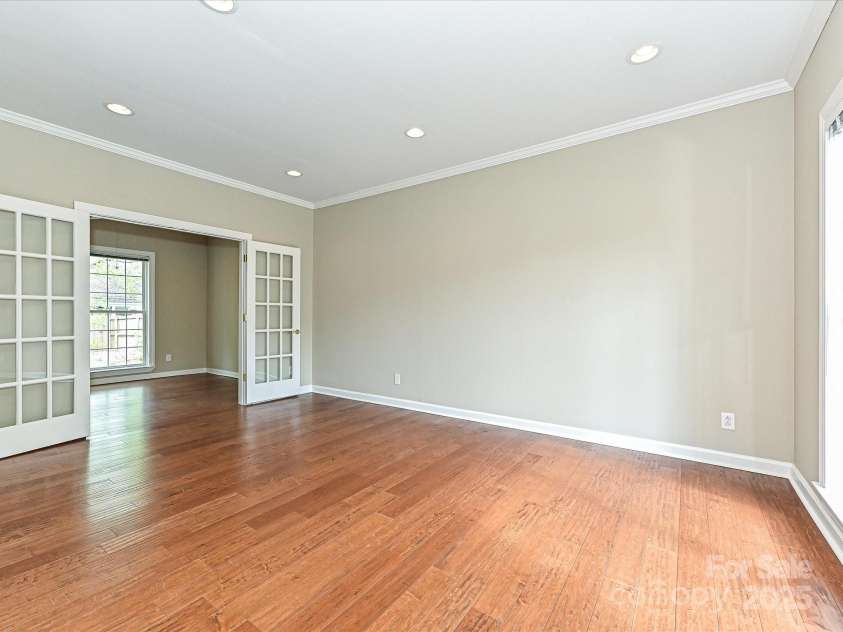 6112 Swanston Drive, Charlotte, NC 28269.  MLS# CAR4244362, YatesRealty ID 6647. 