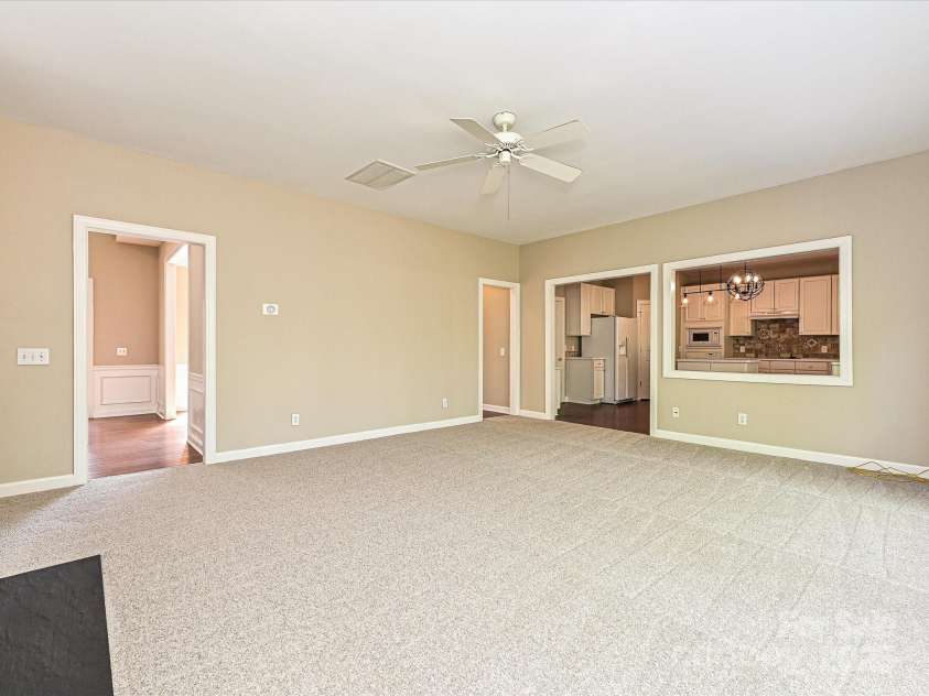 6112 Swanston Drive, Charlotte, NC 28269.  MLS# CAR4244362, YatesRealty ID 6647. 