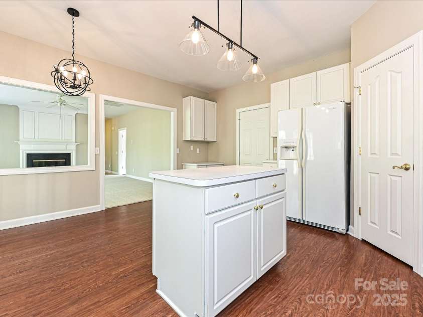 6112 Swanston Drive, Charlotte, NC 28269.  MLS# CAR4244362, YatesRealty ID 6647. 