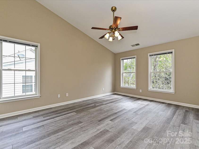 6112 Swanston Drive, Charlotte, NC 28269.  MLS# CAR4244362, YatesRealty ID 6647. 