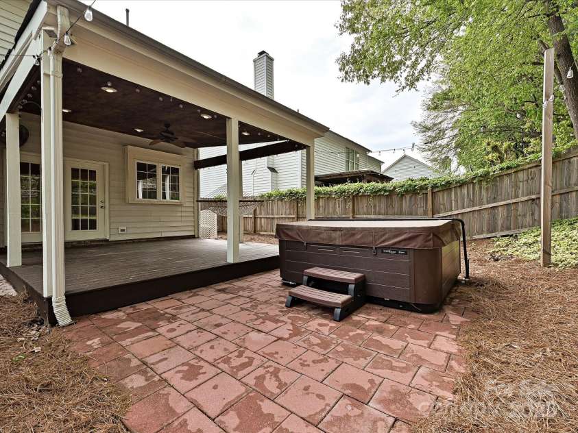 6112 Swanston Drive, Charlotte, NC 28269.  MLS# CAR4244362, YatesRealty ID 6647. 