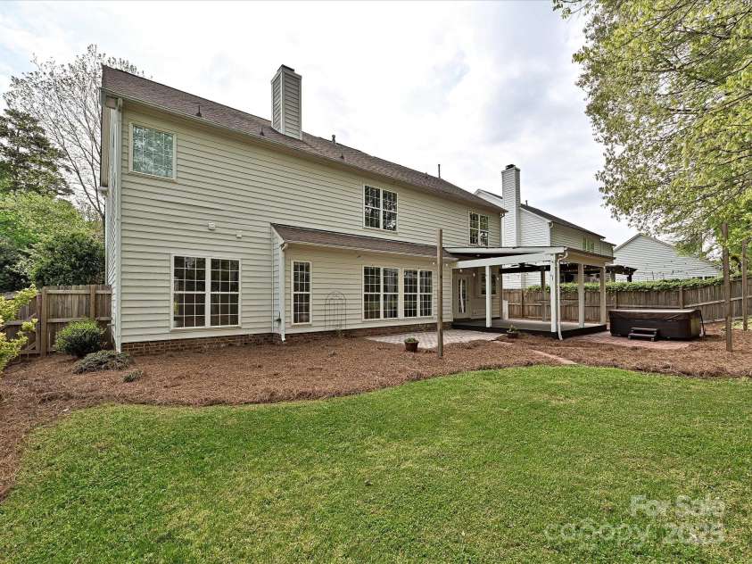 6112 Swanston Drive, Charlotte, NC 28269.  MLS# CAR4244362, YatesRealty ID 6647. 