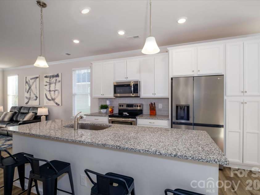 8156 Merryvale Lane, Charlotte, NC 28214.  MLS# CAR4361010, YatesRealty ID 6648. 
