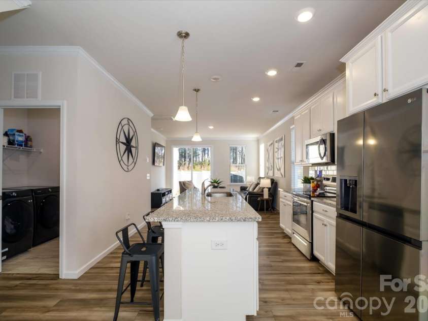 8156 Merryvale Lane, Charlotte, NC 28214.  MLS# CAR4361010, YatesRealty ID 6648. 