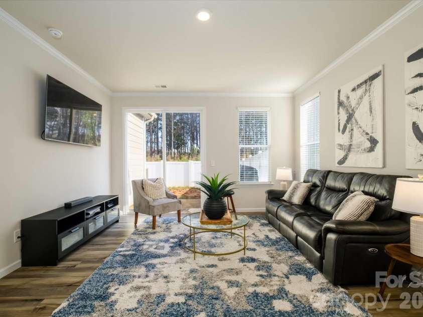 8156 Merryvale Lane, Charlotte, NC 28214.  MLS# CAR4361010, YatesRealty ID 6648. 